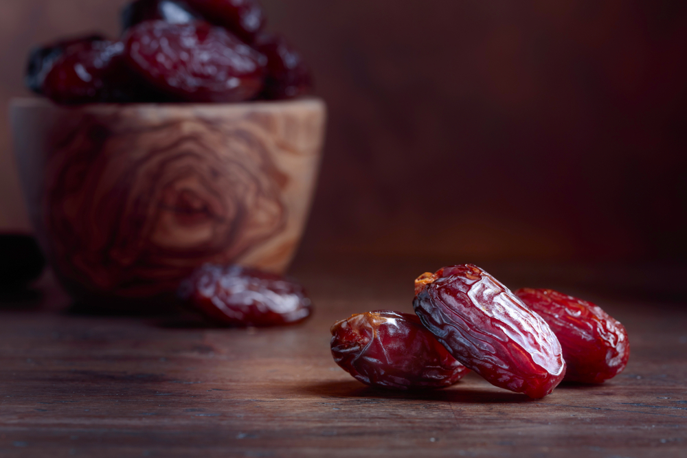 6-impressive-benefits-of-dates-that-make-it-a-superfood-healthwire