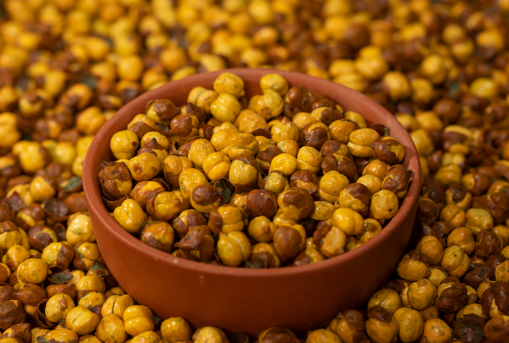 14 Roasted Chana Benefits You Need to Know About This Healthy Snack -  Healthwire