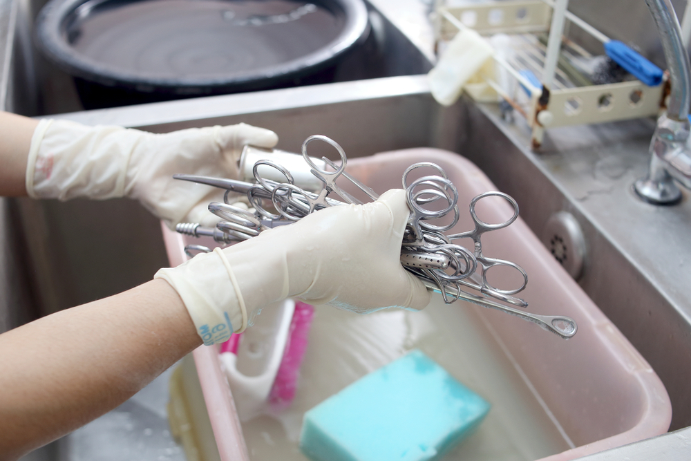 5 Significant Methods For Cleaning Surgical Instruments Healthwire