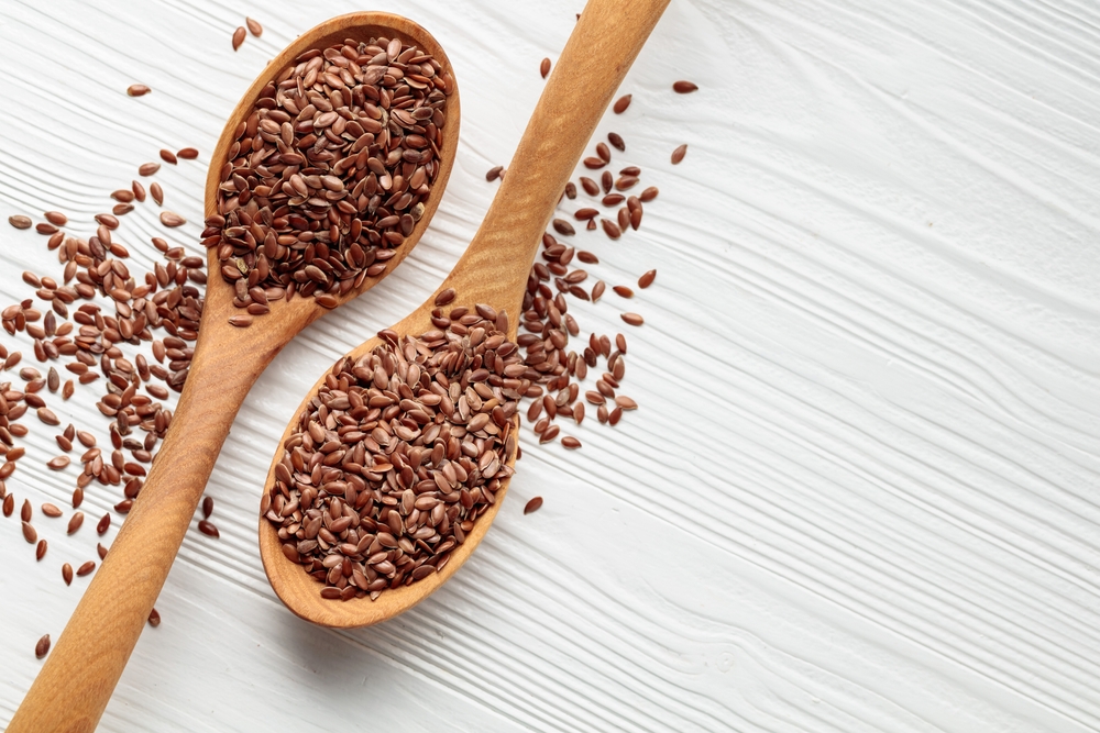 Flaxseed Benefits - Little Seeds, Mighty Superfood - Healthwire