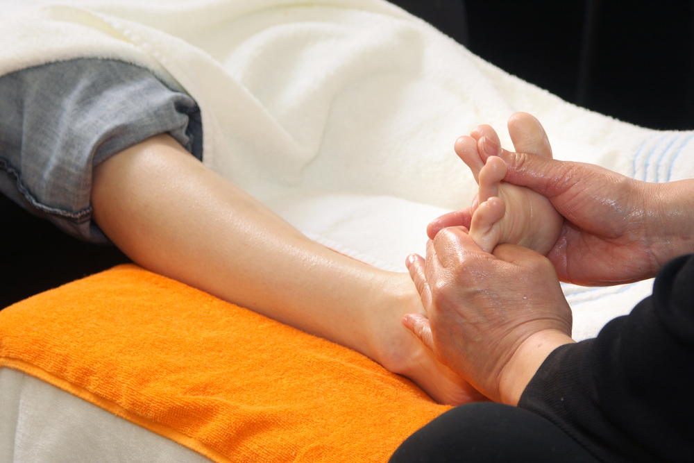 9 Incredible Foot Massage Benefits to Improve Your Health - Healthwire