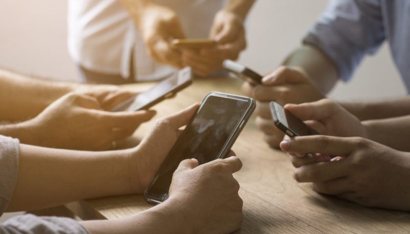 Mobile Phone Kay Nuksanat
