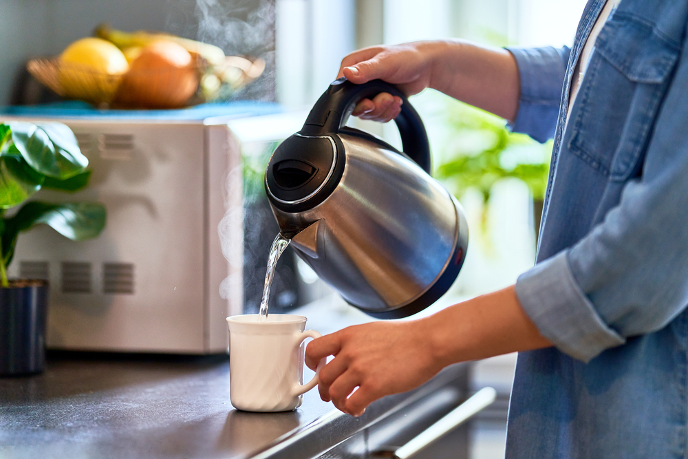 Benefits of Drinking Hot Water: 8 Reasons Why You Should Drink - Healthwire